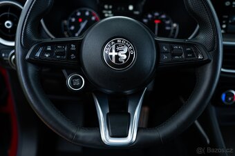 Alfa Romeo Stelvio 2.0T 206kW Q4, 2022, 21500KM - 15