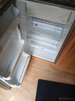 prodám karavan Hobby 460 UFE Exellent - 15