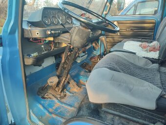 Avia A30 – sklápěč - 15