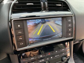 Jaguar F-Pace,  2,0 D KLIMA SERVISKA 4X4 - 15