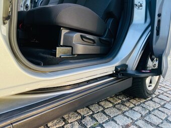 Ford Grand C-MAX 2.0TDCi MANUÁL TITANIUM 1.MAJITEL SERVISKA - 15