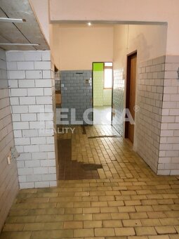 Obchod 60m2, Slaný, Soukenická ul v centru Slaného vstup z r - 15