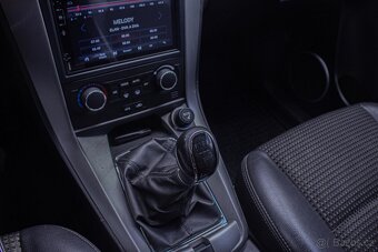 Chevrolet Captiva - 15
