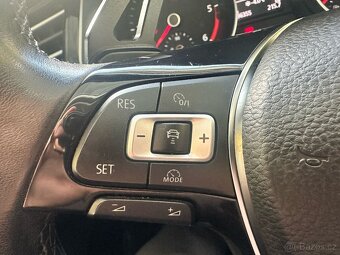 Volkswagen Passat - 15