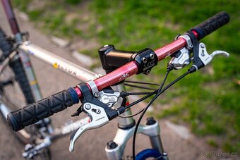 Horské kolo Author Sector Shock - 15