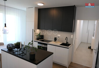 Pronájem bytu 2+kk, 52 m², Praha, ul. Milánská - 15