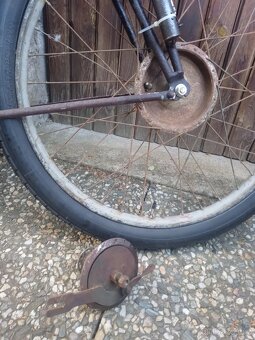 Předválečné francouzské motokolo s doklady - 15