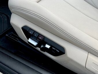 BMW 230i xDrive Cabrio, rok 2020, 2.0 benzín, 185 kW  DPH - 15