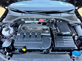 Škoda Octavia Combi Laurin & Klement III-2.0TDi 110Kw 150Ps. - 15