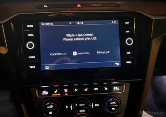 VW Passat B8 Highline 2.0TDI Panorama Matrix Ambient - 15