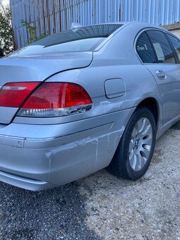 E 65 2005 750i LPG - 15