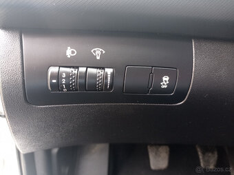 Kia Cee´d 	1.4 CVVT 1Maj/Klima - 15