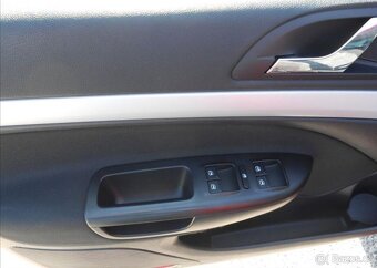Škoda Octavia 1,8 TSI 118 kW 4 x 4 Serviska benzín - 15