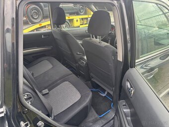 Prodám Nissan X-Trail 4x4 2,0 nafta 110 KW rv 2010 - 15