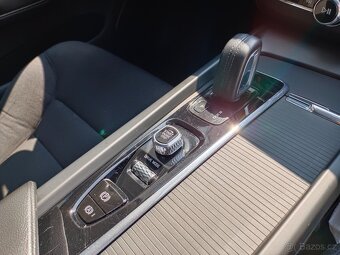 Volvo XC60 T6 Recharge AWD 251kW 4x4 Geartronic Panorama ACC - 15