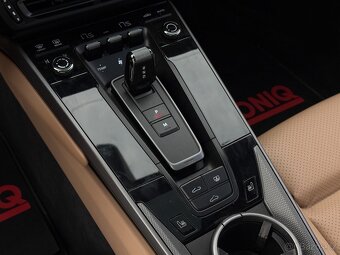 Porsche 911 Carrera 4 PPF, BOSE, Matrix, Pano, 360,1.majiteľ - 15