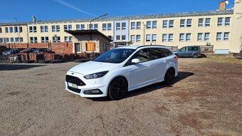 Ford Focus ST250 kombi 184kw 2015 1.majitel - 15