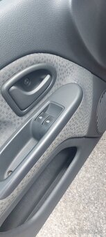 Clio - Najeto 50 000 km - Super stav - 15