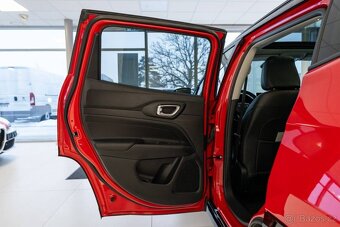 Jeep Compass 1.5 e-Hybrid Summit A/T - 15