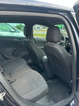 Opel Astra Sports Tourer  2019 - 15