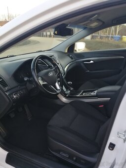 Hyundai i40 sedan, 1.7 crdi, 6st. manuál - 15