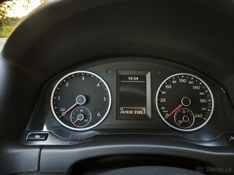 Prodám Volkswagen Tiguan 44 2.0 tdi tažné zařízení. - 15