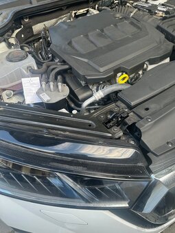 Škoda Octavia IV 2,0 TDi Matrix virtual navi kamera,35 tkm. - 15