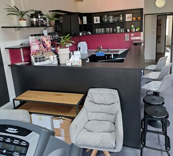 Vybavení fitness centra - 15