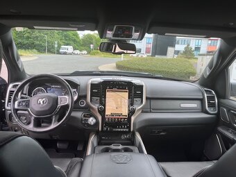DODGE RAM 2019,5,7 Hemy LARAMIE 4X4/eTorque/8SPEED A/T - 15