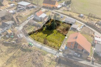 Prodej stavebního pozemku 946 m² Páleč - 15
