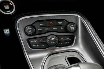 Dodge Challenger 392 Hemi Scat Pack Shaker - 15