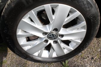 Volkswagen Golf Plus 1.6 TDI 77 kW-Life, Webasto,1 Majitel - 15