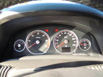 Opel Vectra 1.9CDTi 88kw(120koní) r.v.5/2008 - 15