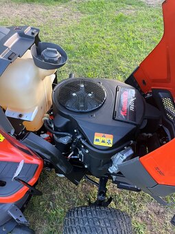 SEKACÍ TRAKTOR HUSQUARNA TC 342T - 15