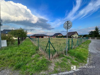 Prodej stavebního pozemku 1265 m² Poběžovice u Holic - 15