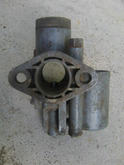 Jawa 250/350 Panelka - vzd.filtr,rámeček tachometru,karburat - 15