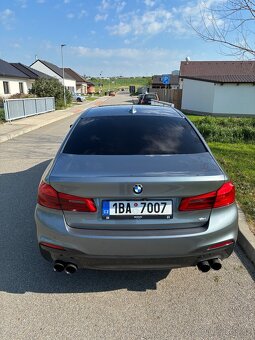 BMW 540i xDrive Individual - 15