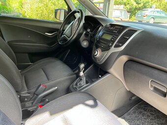 Hyundai ix20 - 15