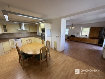 Pronájem rodinného domu 191 m², pozemek 400 m² - 15