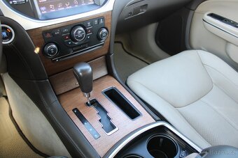 Lancia Thema 3,0 V6 176KW, EXECUTIVE, ČR, DPH, r.v. 2012 - 15