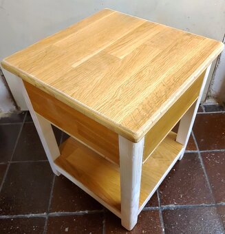 Stolička s úložným prostorem. - 15