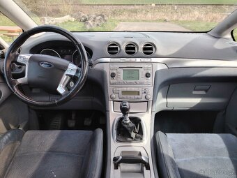 Prodám Ford S-Max 2.0TDCI 103Kw r.v.2006 tažné,panorama - 15