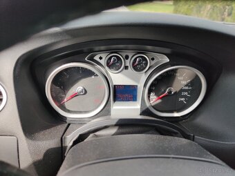 Ford Focus 2.0 TDCi - 15
