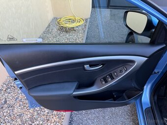 Hyundai i30 1.6i 99Kw - 15