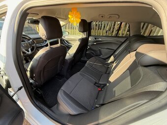 Opel Astra SPORTS TOURER plus - 15