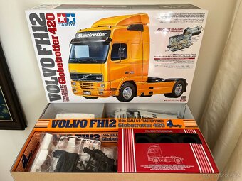 Tamiya Volvo FH12 Globetrotter 420 - 15