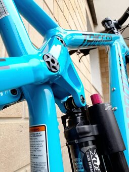 Enduro Cannondale Trigger 27,5" kola - ALU rám vel. M - 15