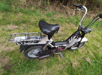Gilera EC 1 Mini Moped - 15