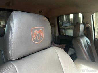 Dodge RAM 3500 - 15