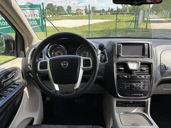 Lancia Voyager 2.8 CrRD 131 kW Platinum - 15